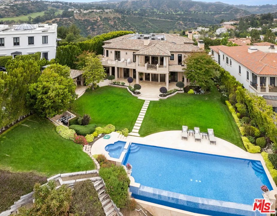 2108 Stratford Circle, Los Angeles, California 90077 home-pic-27